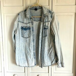 Acid wash Jean button down